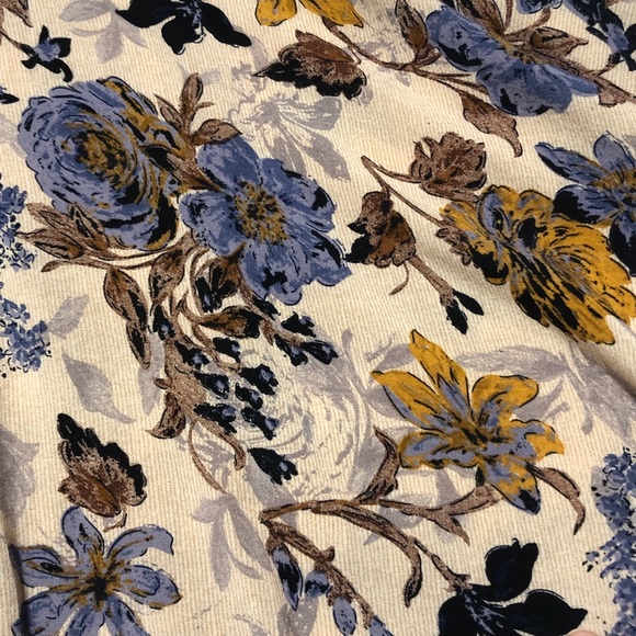 Umgee Floral Tunic - Picture 8 of 9